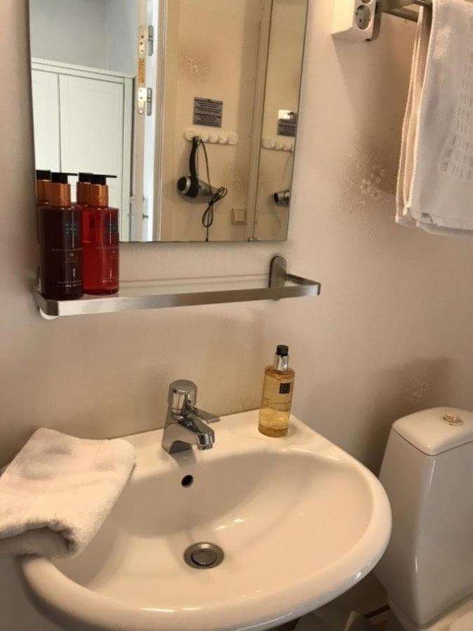 Hotell Kaprifol Hunnebostrand Buitenkant foto